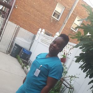 Meet your Posher, Vanessa